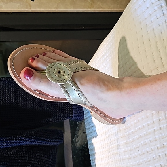 Jack Roger's Sandals Gold size 6.5 perfect much perfect - Picture 6 of 6